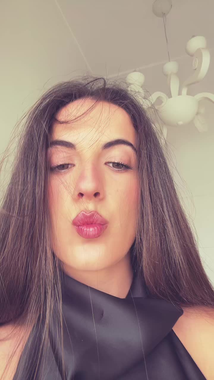 @aduitta_