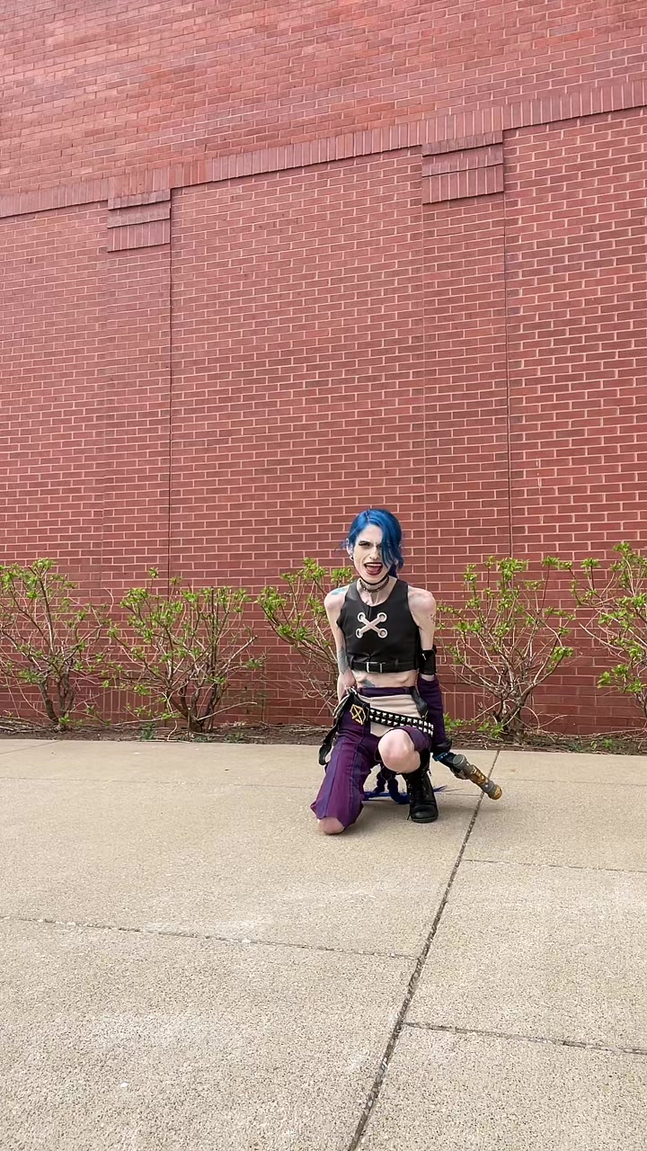 @Quirky_cosplays