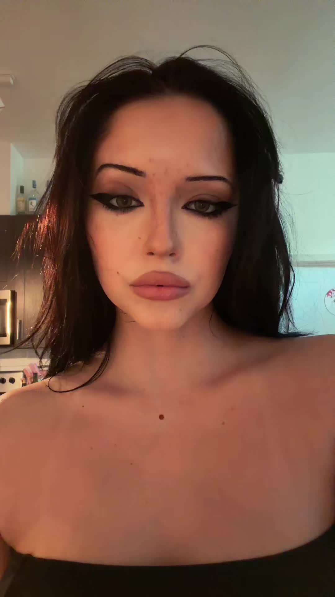 @misschickenbitch