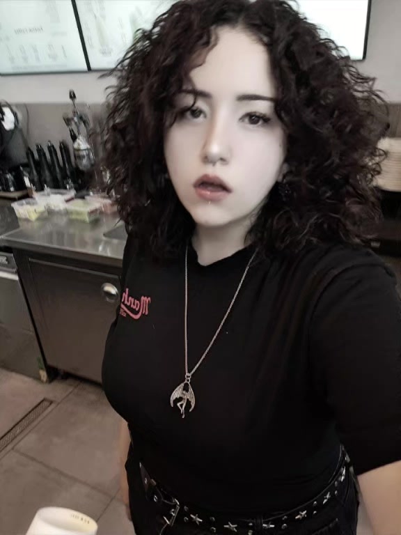 @🦦