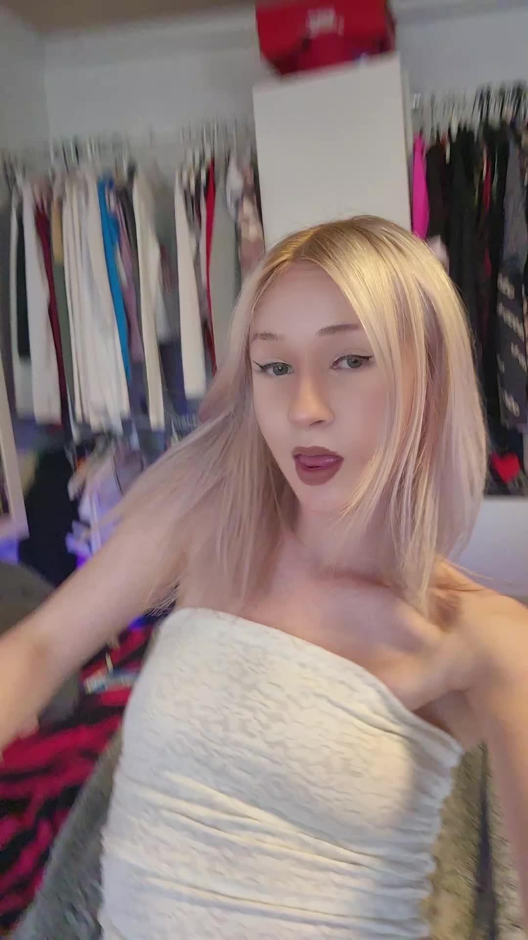 @Leni🃏