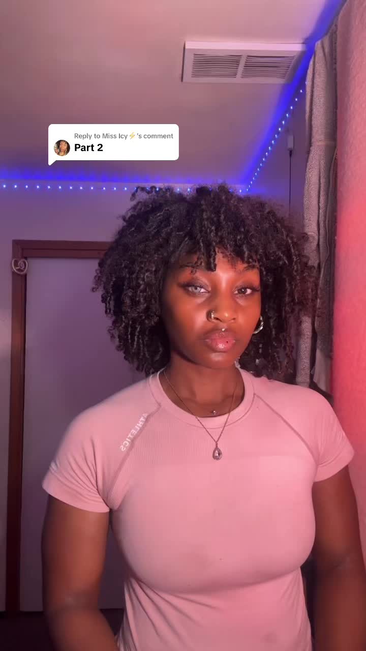 @Miss Icy⚡