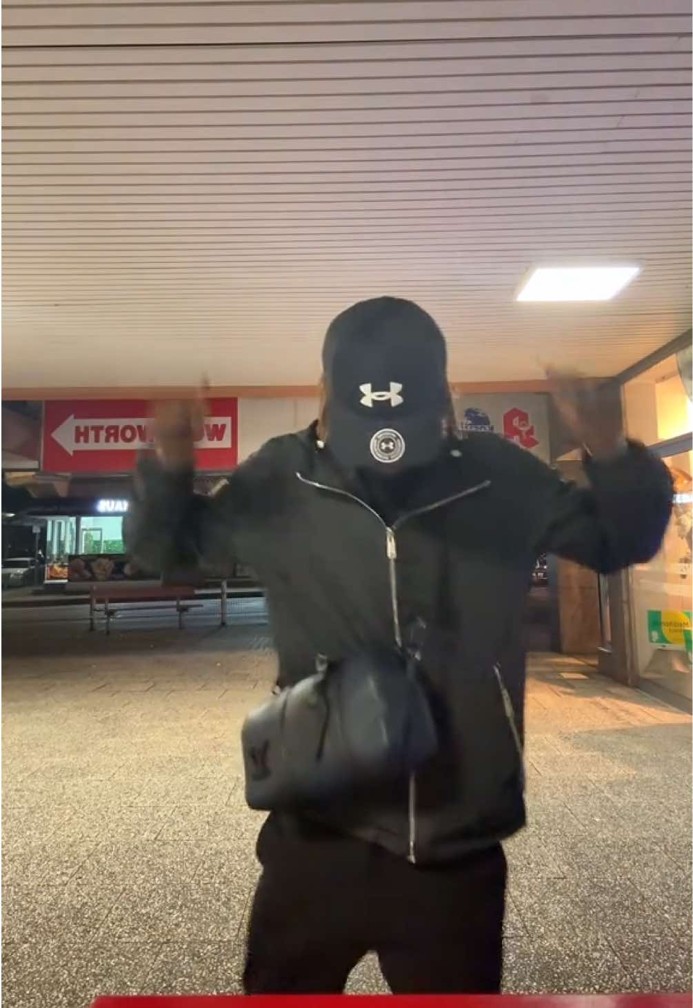 @D2ONE🪖