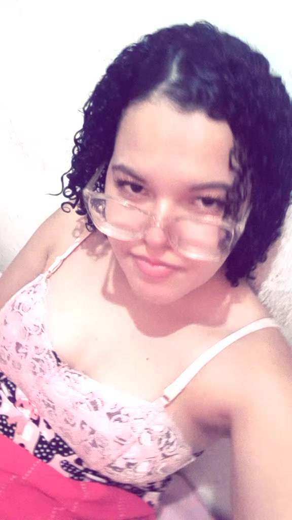 @Emilly Maria
