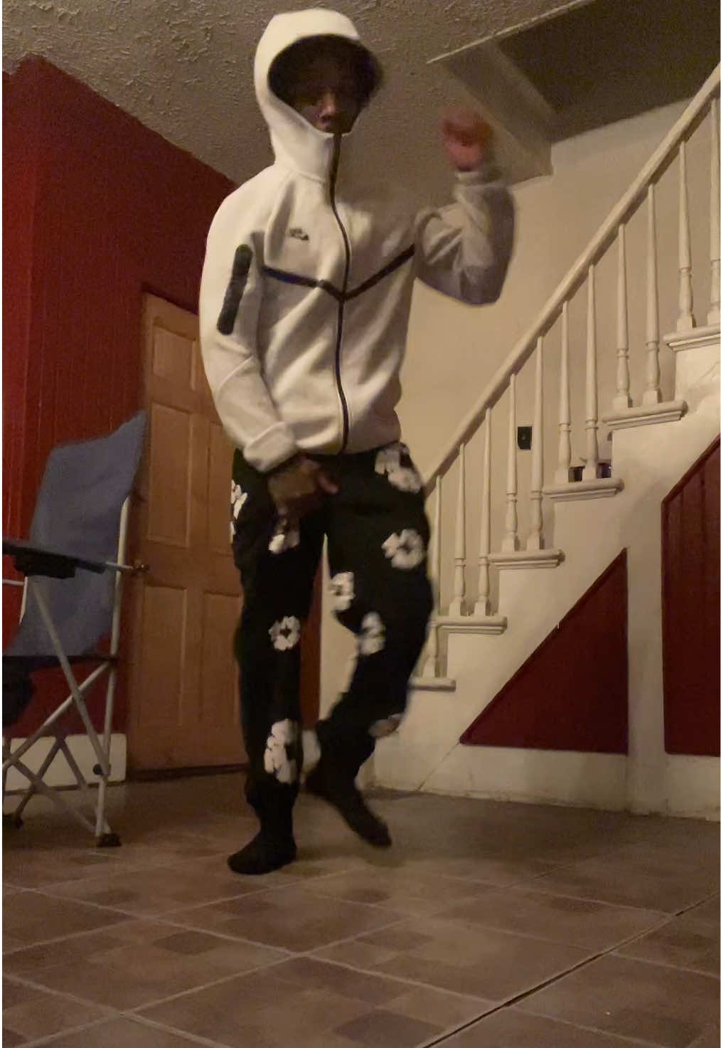 @Mrgetshitlitt83