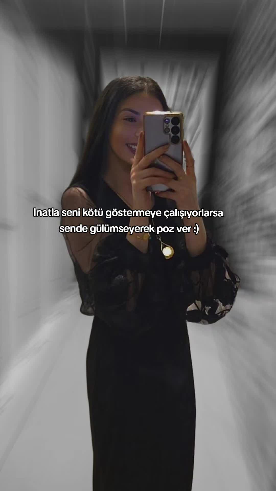 @𝓔𝓶𝓲𝓷𝓮𑣲