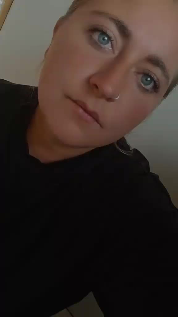 @Laura ✨️