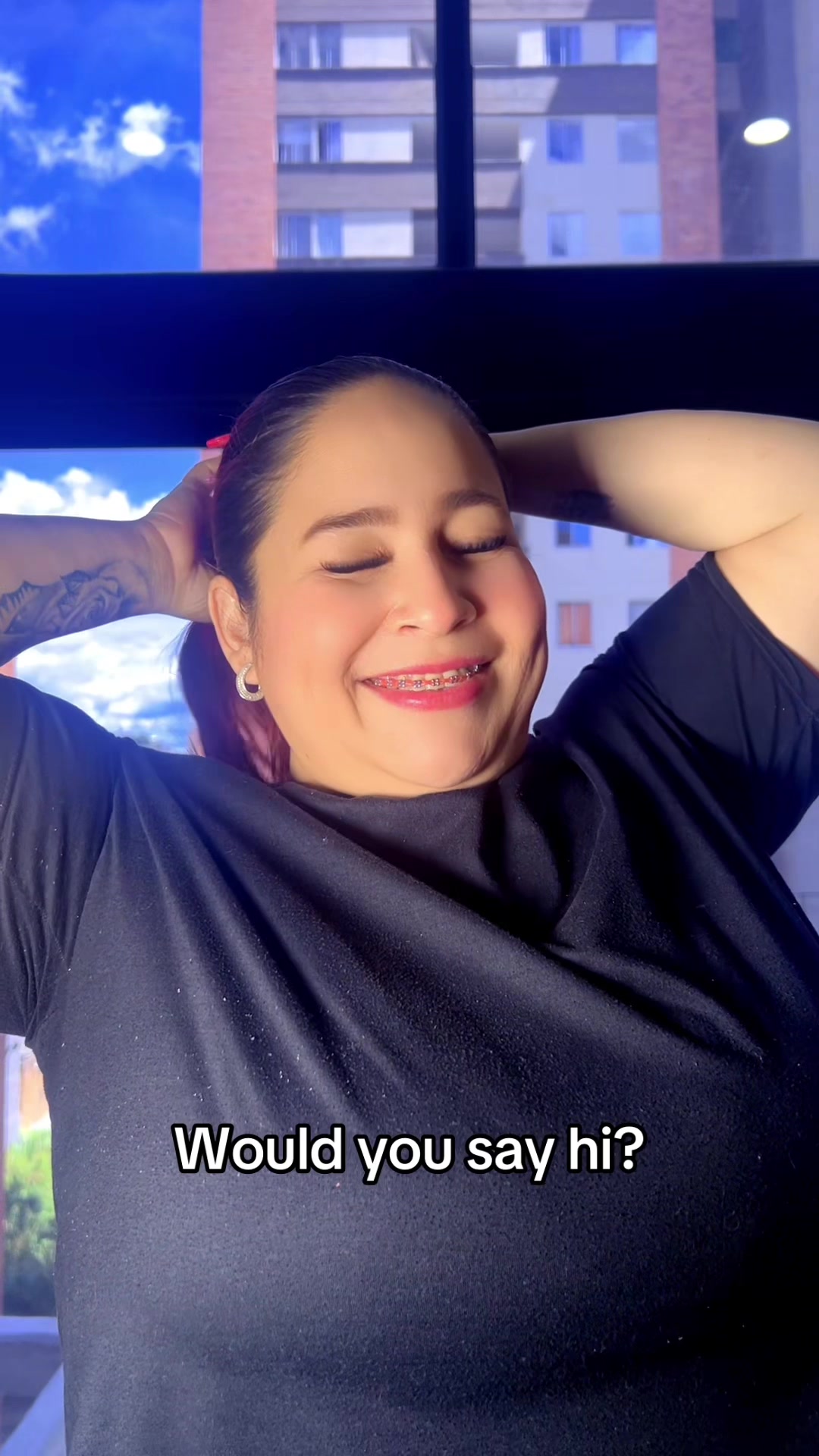 @lola