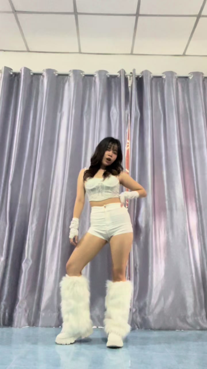 @Aoeyly.
