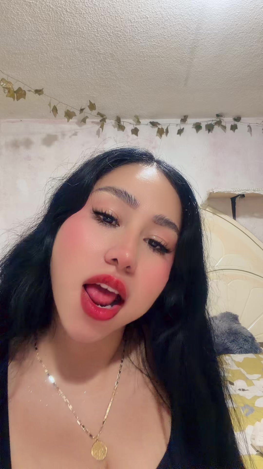 @Laurita Reyes