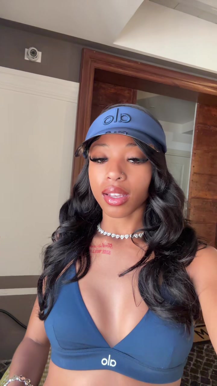 @naomi🌟