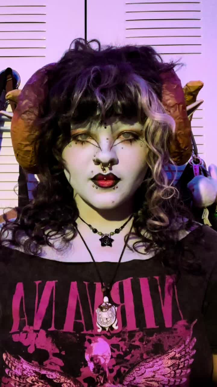 @🐈🪶