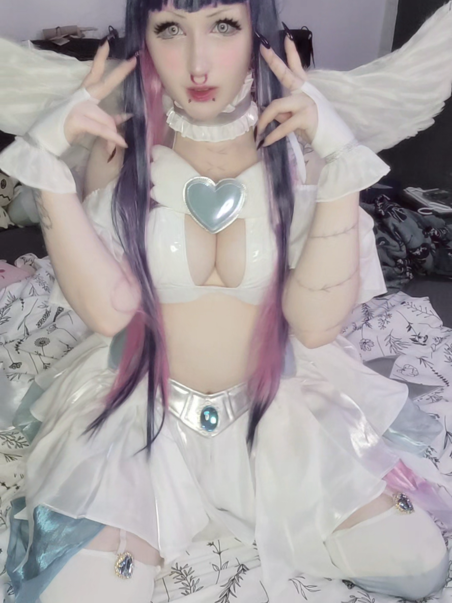 @⦻𝑲𝒊𝒕𝒕𝒚<3