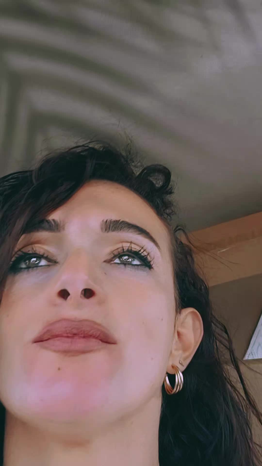 @Delorellis
