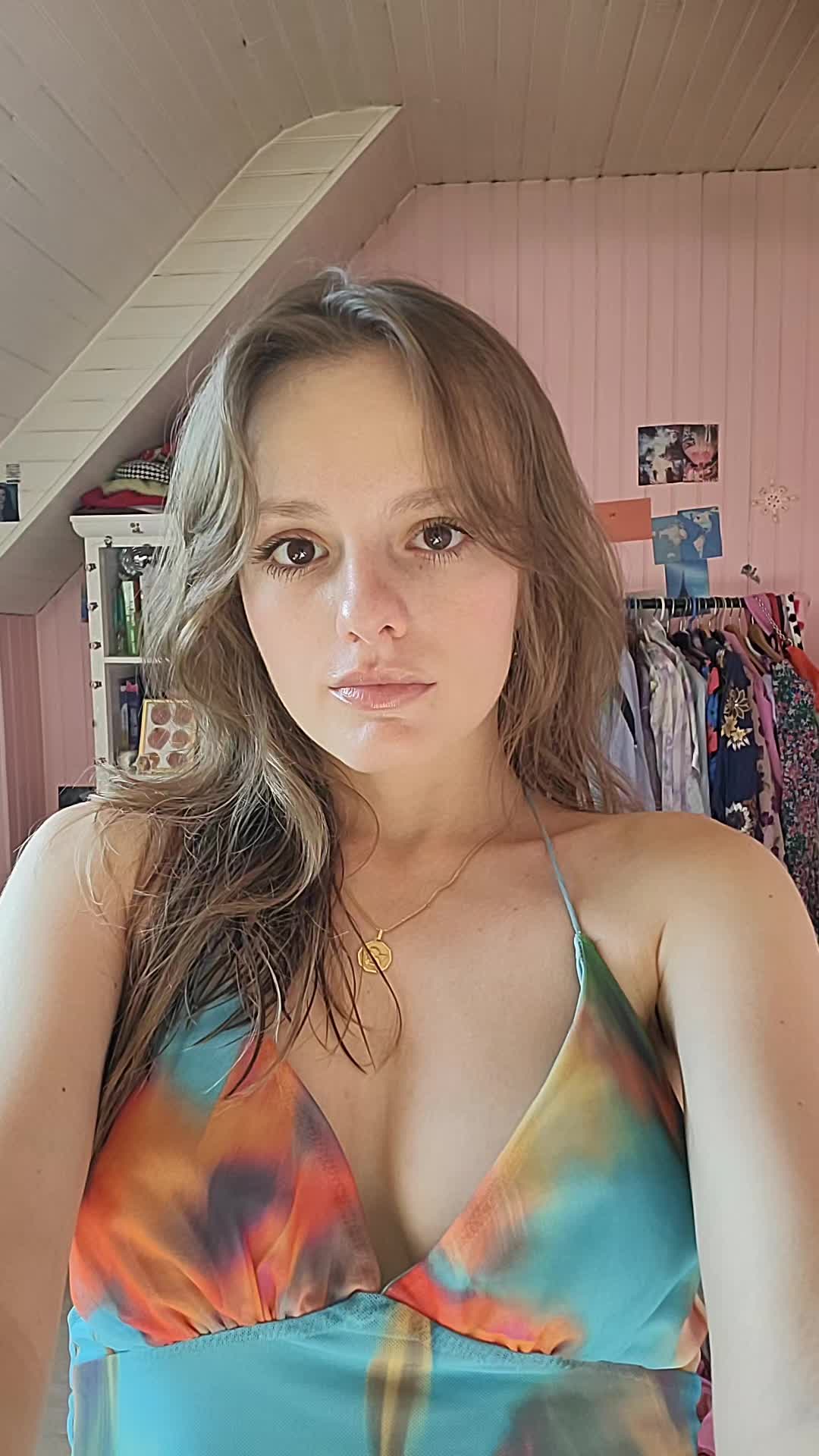 @Chlo ✨️