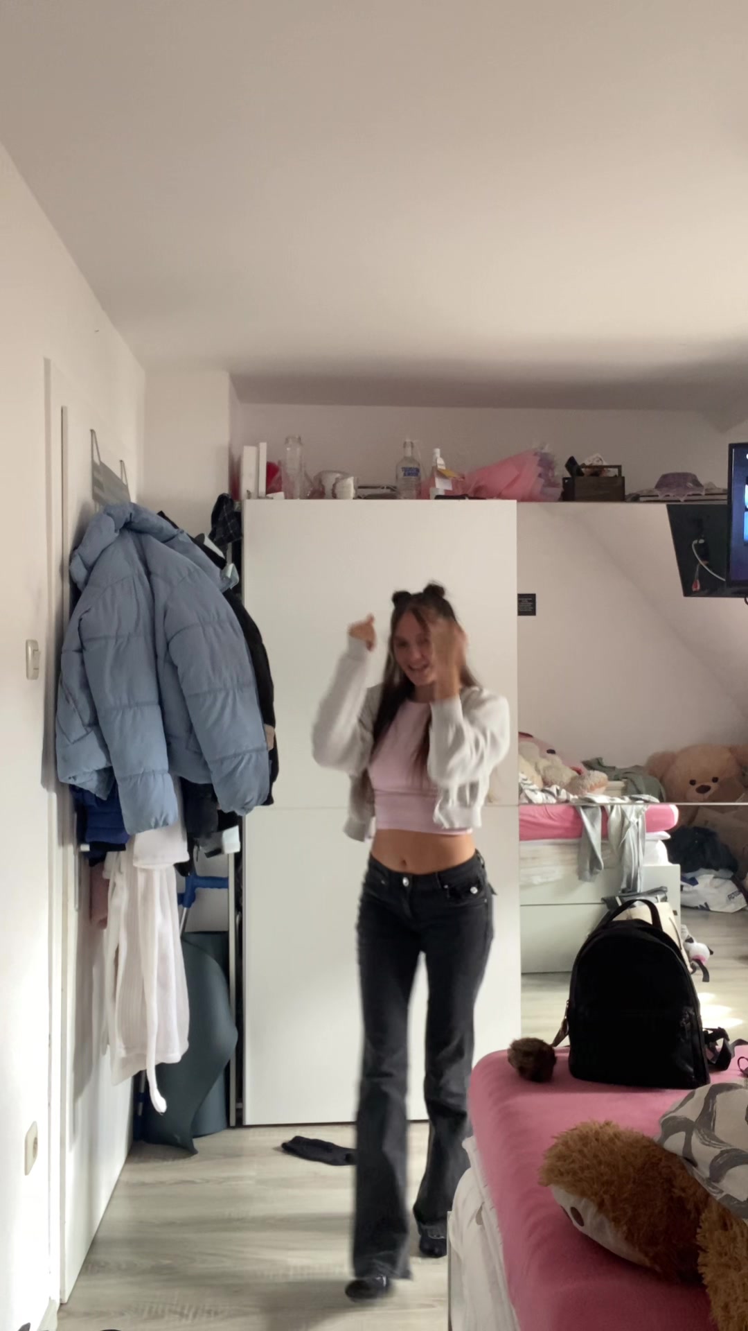 @randomstuffwithvera