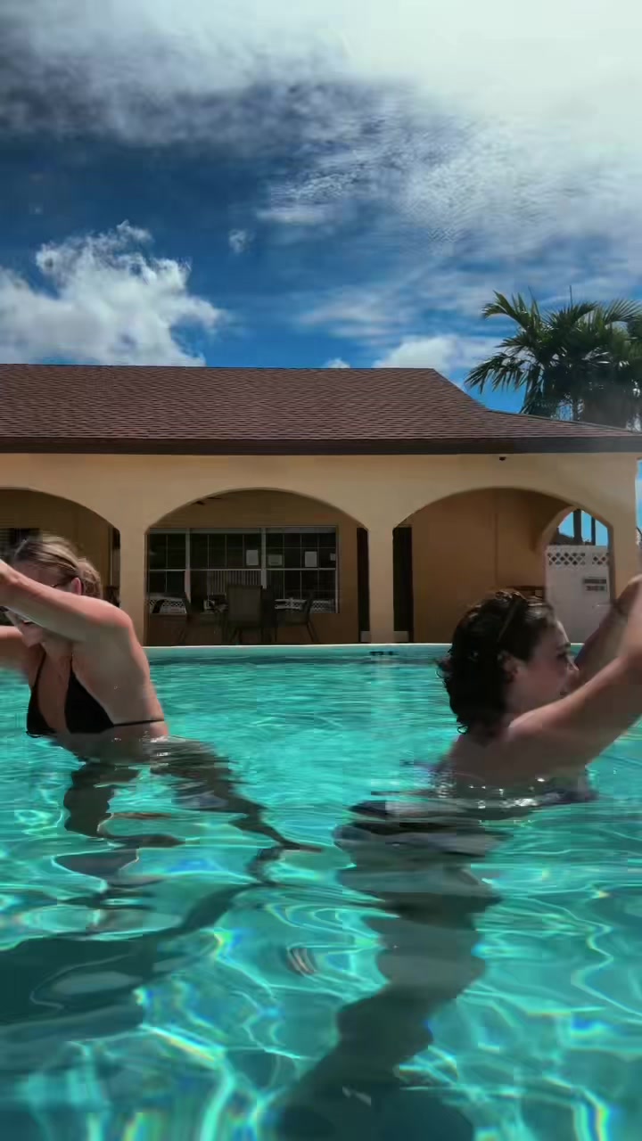 @zoeiannonee