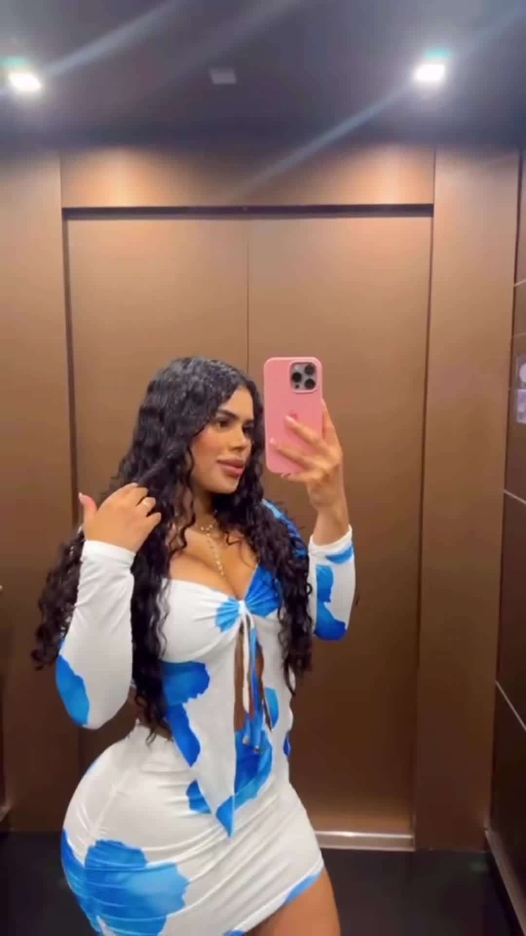 @Estefania