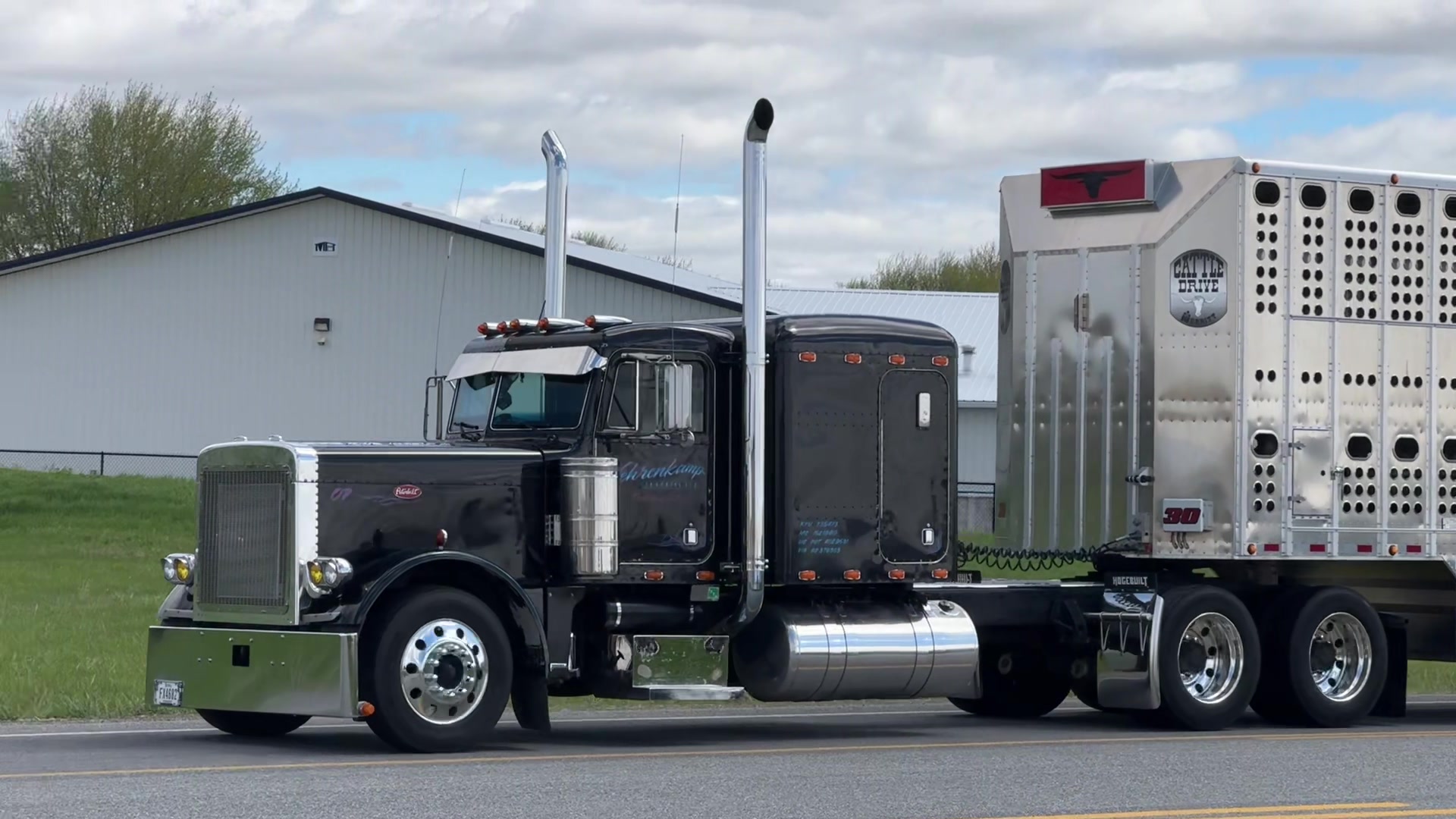 @WiscoBigRigs