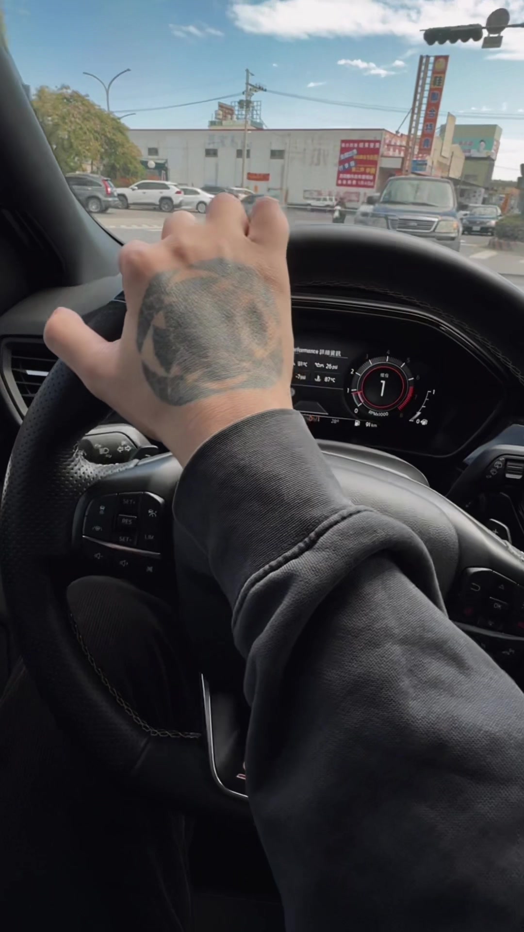 @不賣車的小宇
