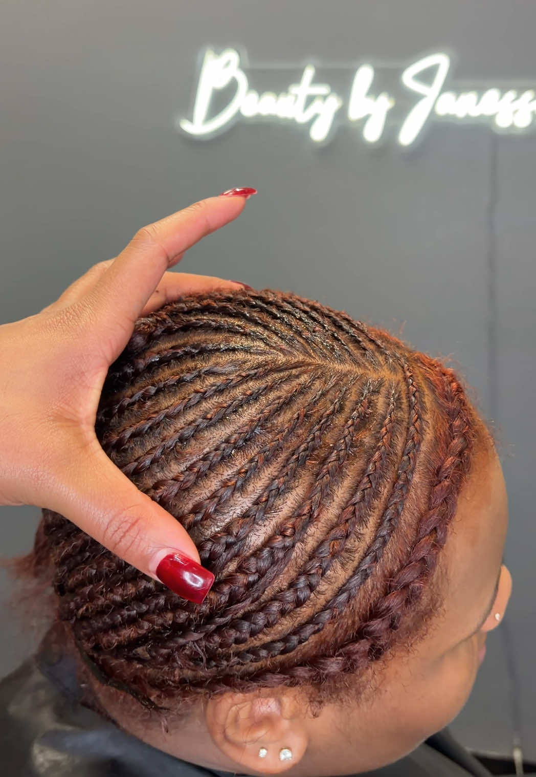 @Janessa | VEGAS HAIRSTYLIST