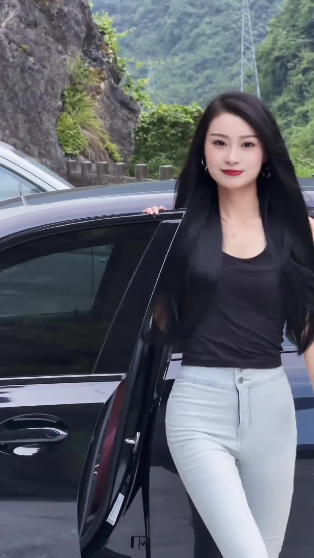 @𝙇𝙀𝙒𝘼𝙉𝙄 𝙅𝙀𝙉𝙉𝙔