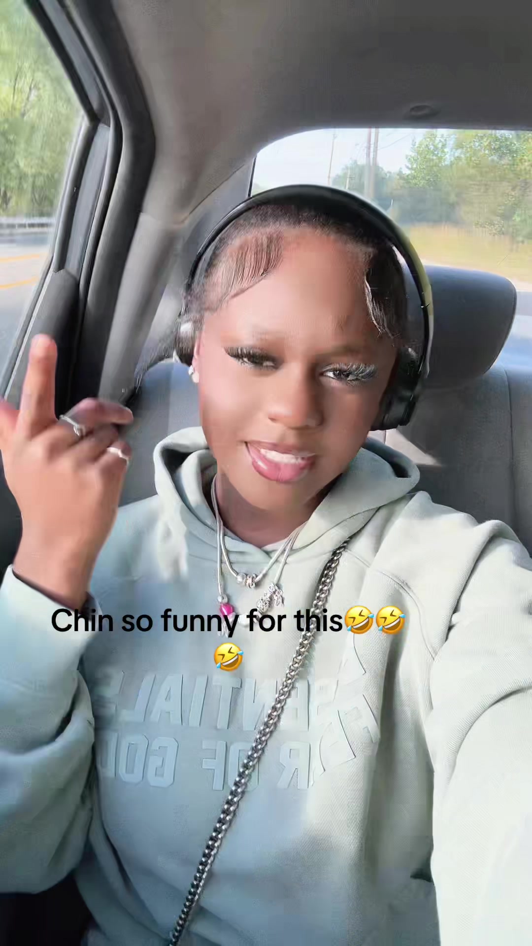 @8moyo