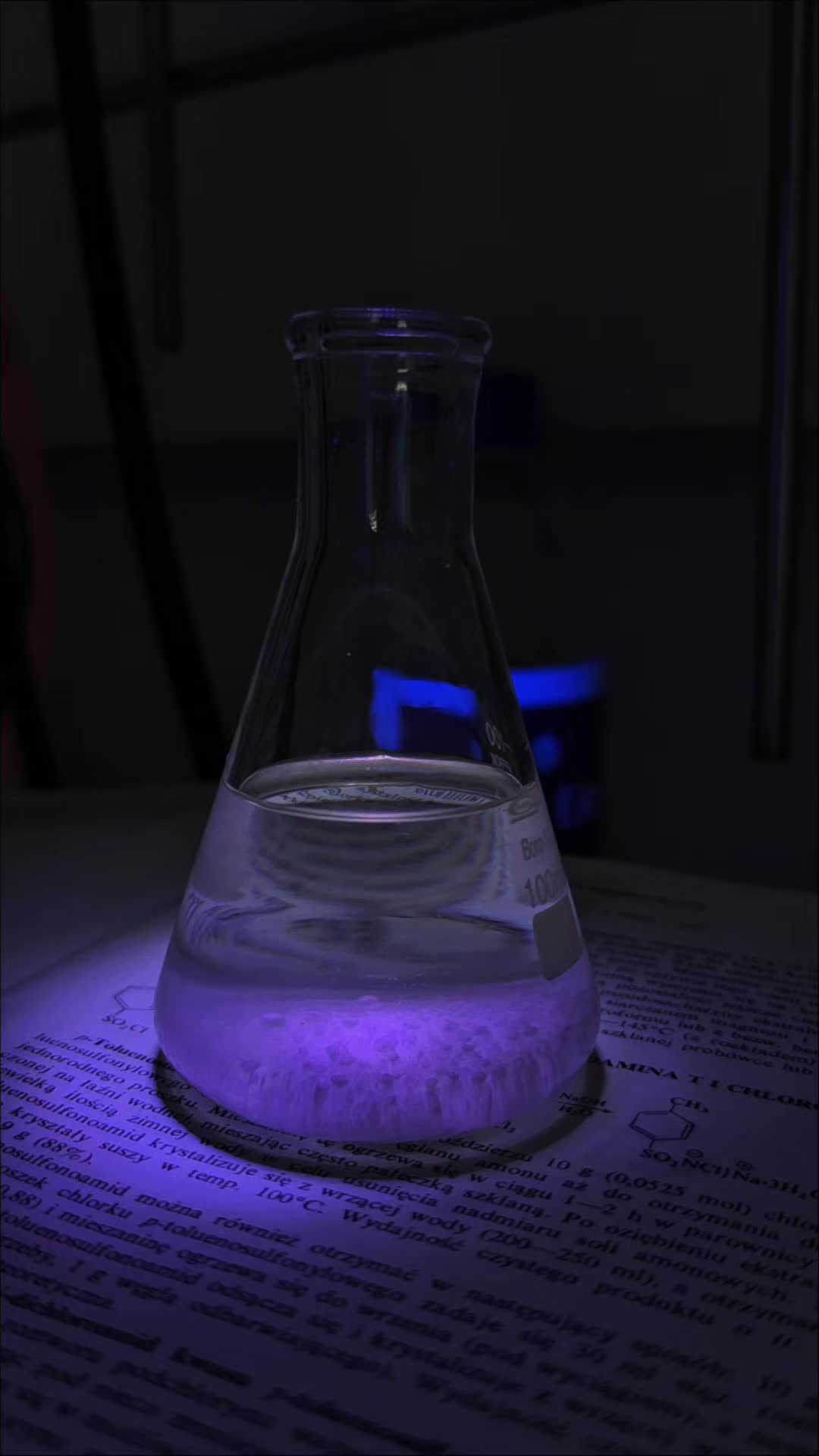 @luminescent_chemist