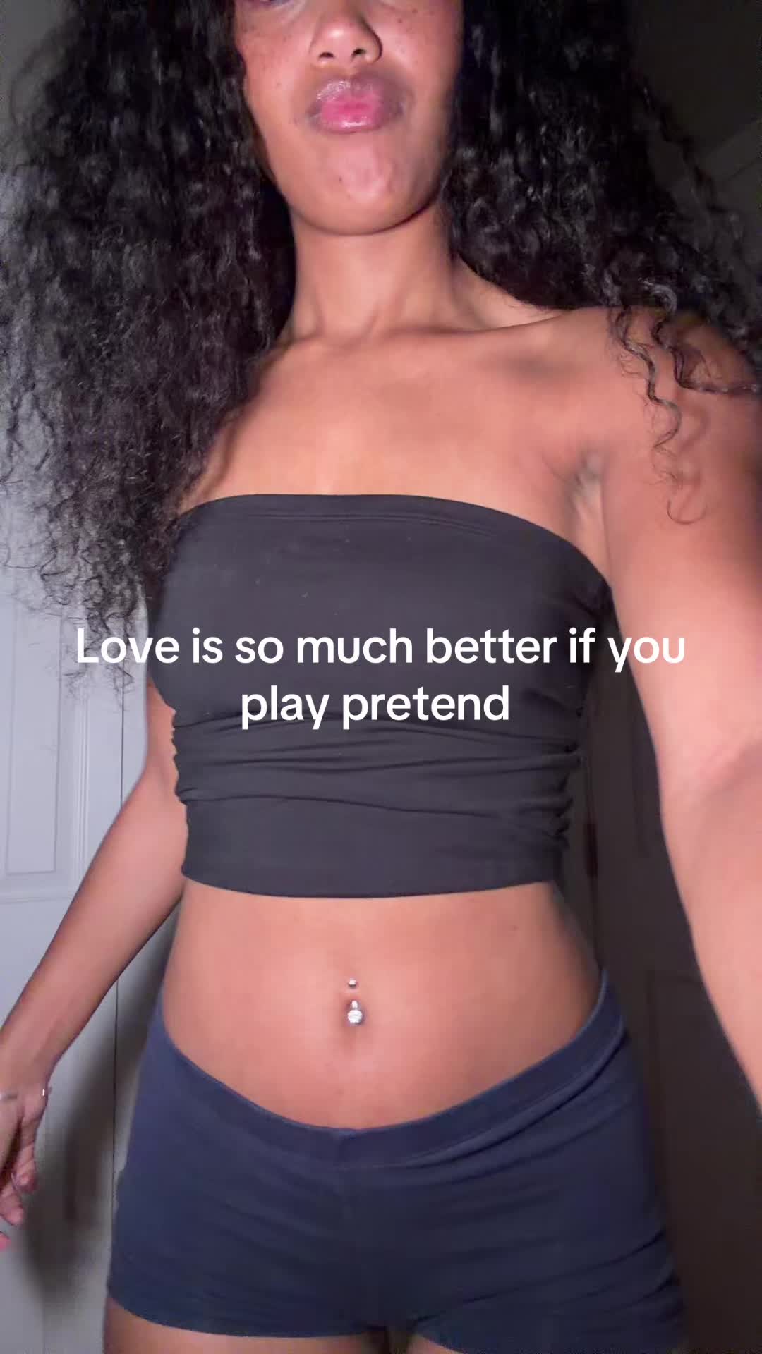 @🧔🏾♀️