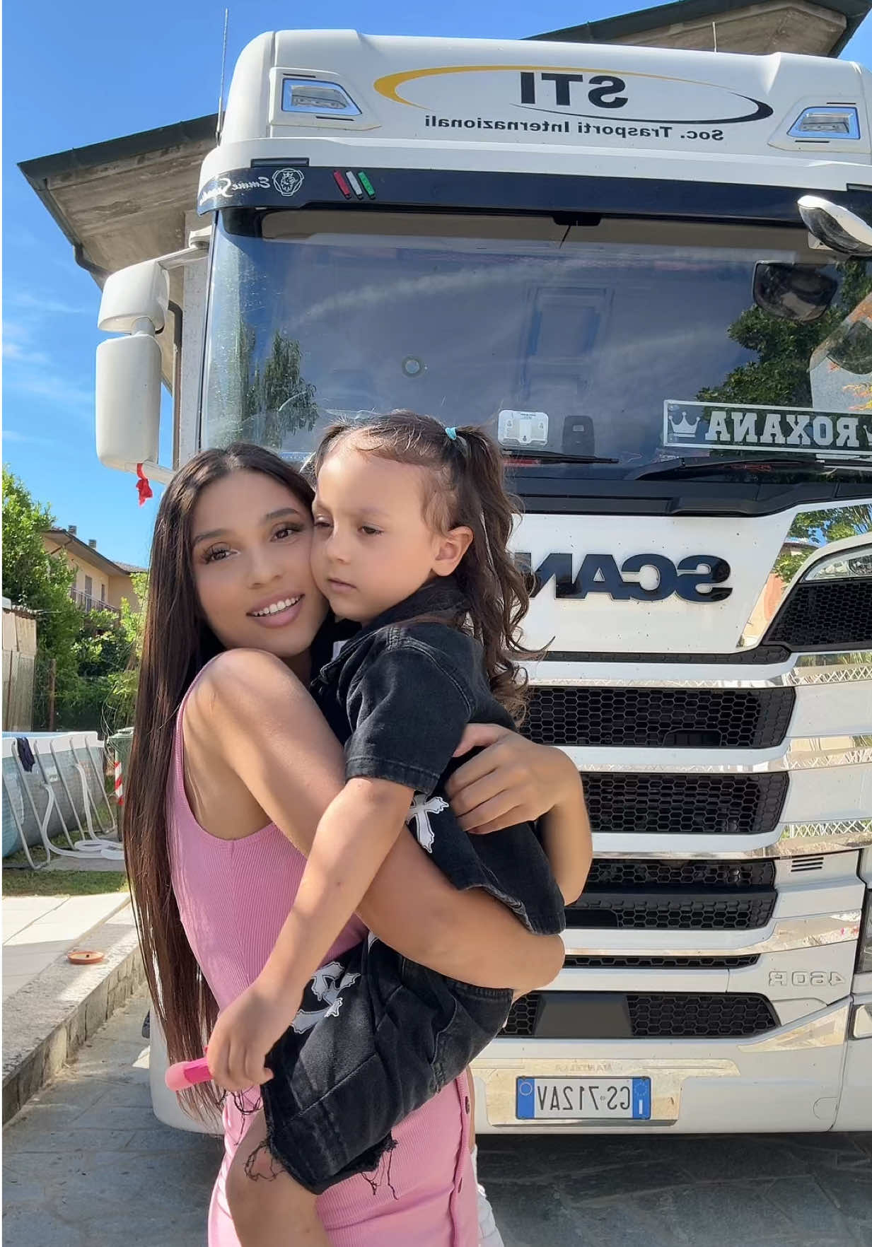 @R O X 🚛🌻