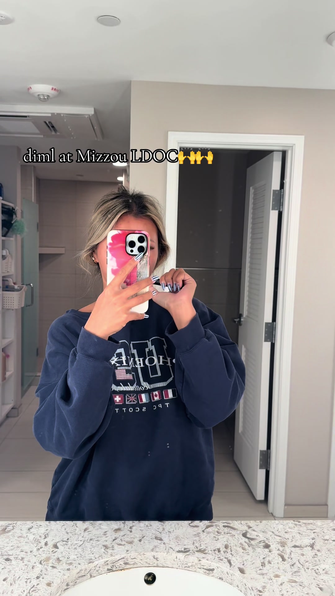 @bellaaconnell