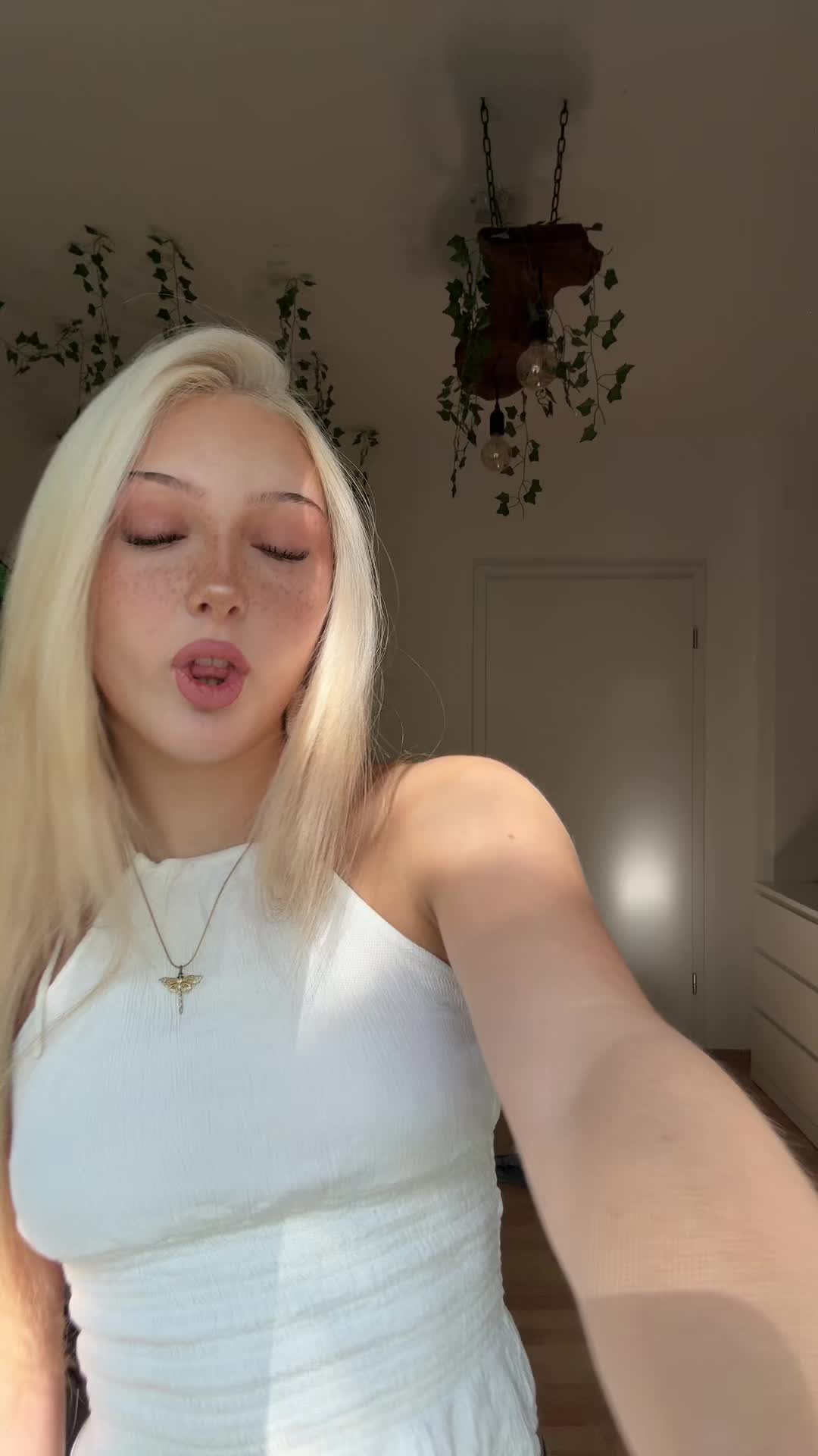 @felicia🪽