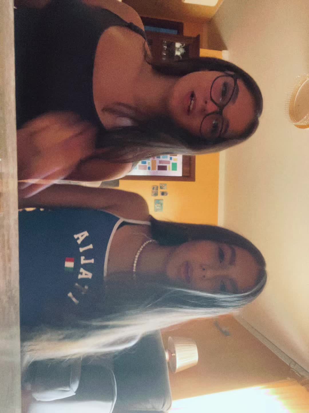 @_vio&eli_💜