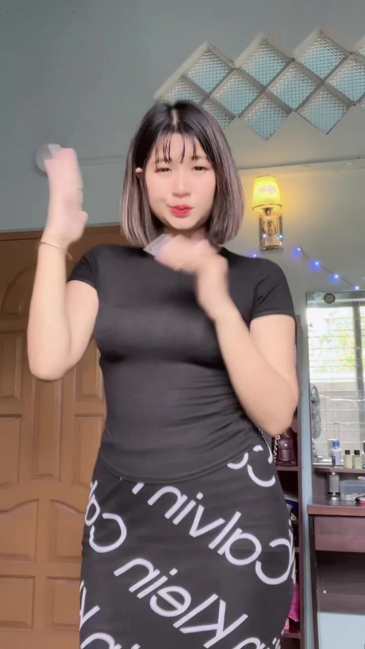 @Emie 🍑