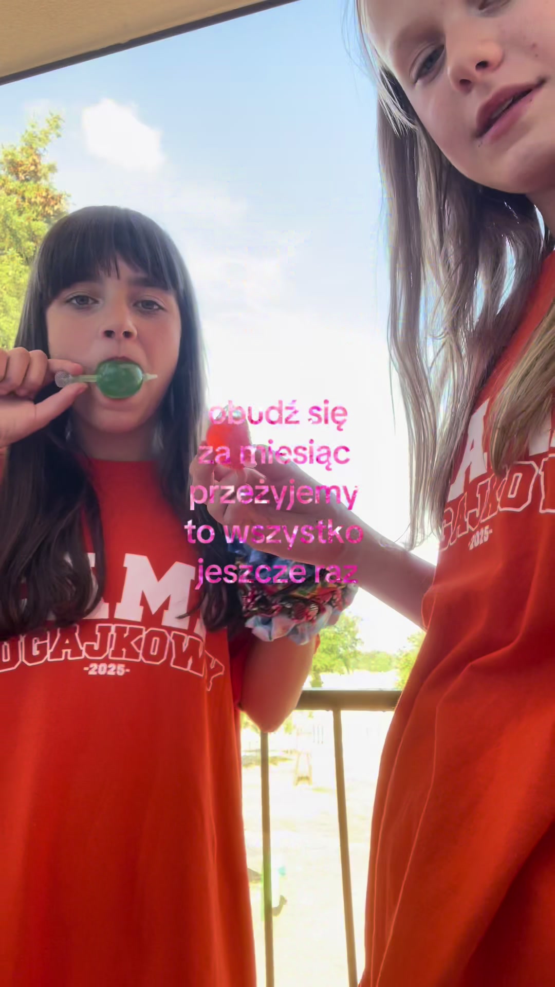@𝐊𝐫𝐨́𝐥𝐢𝐜𝐳𝐞𝐤 🐰