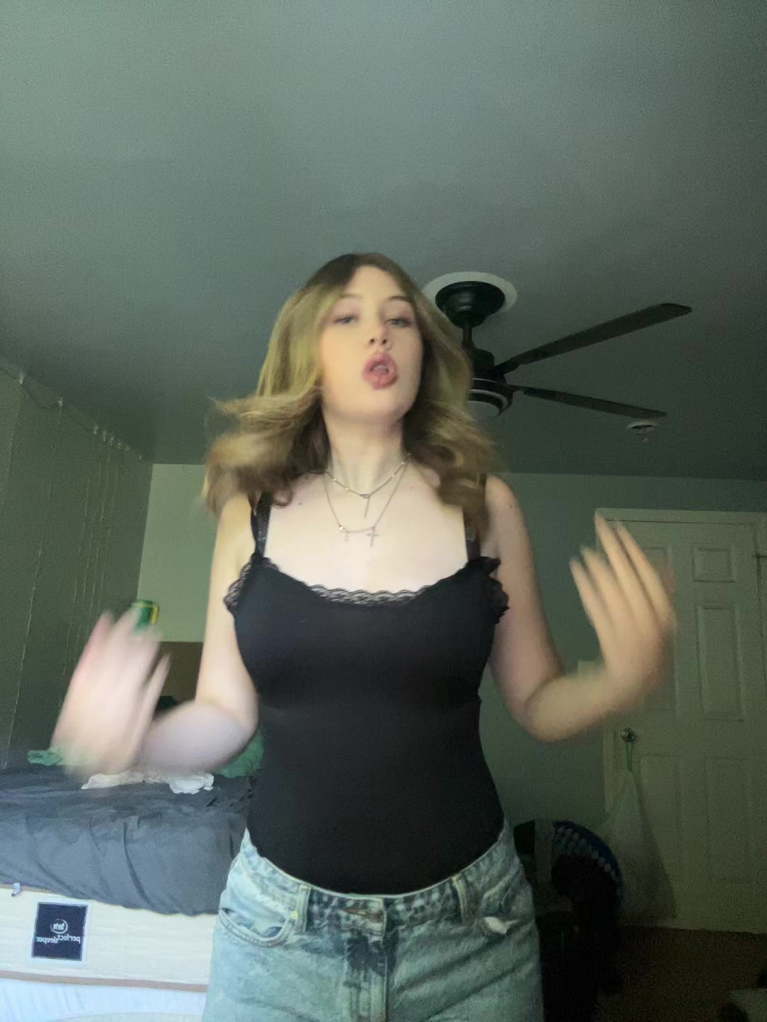 @bellaaa