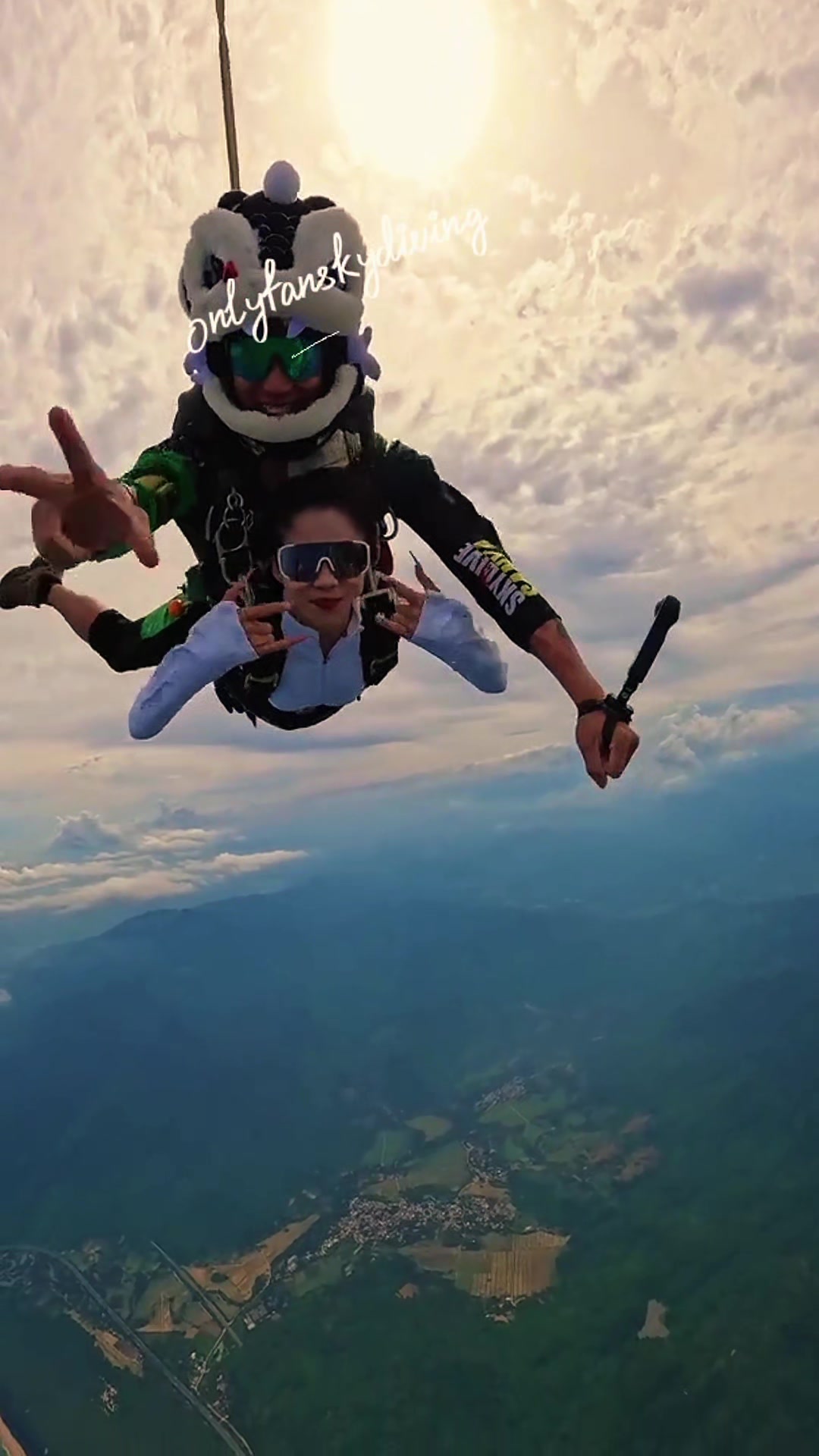 @onlyfanskydiving