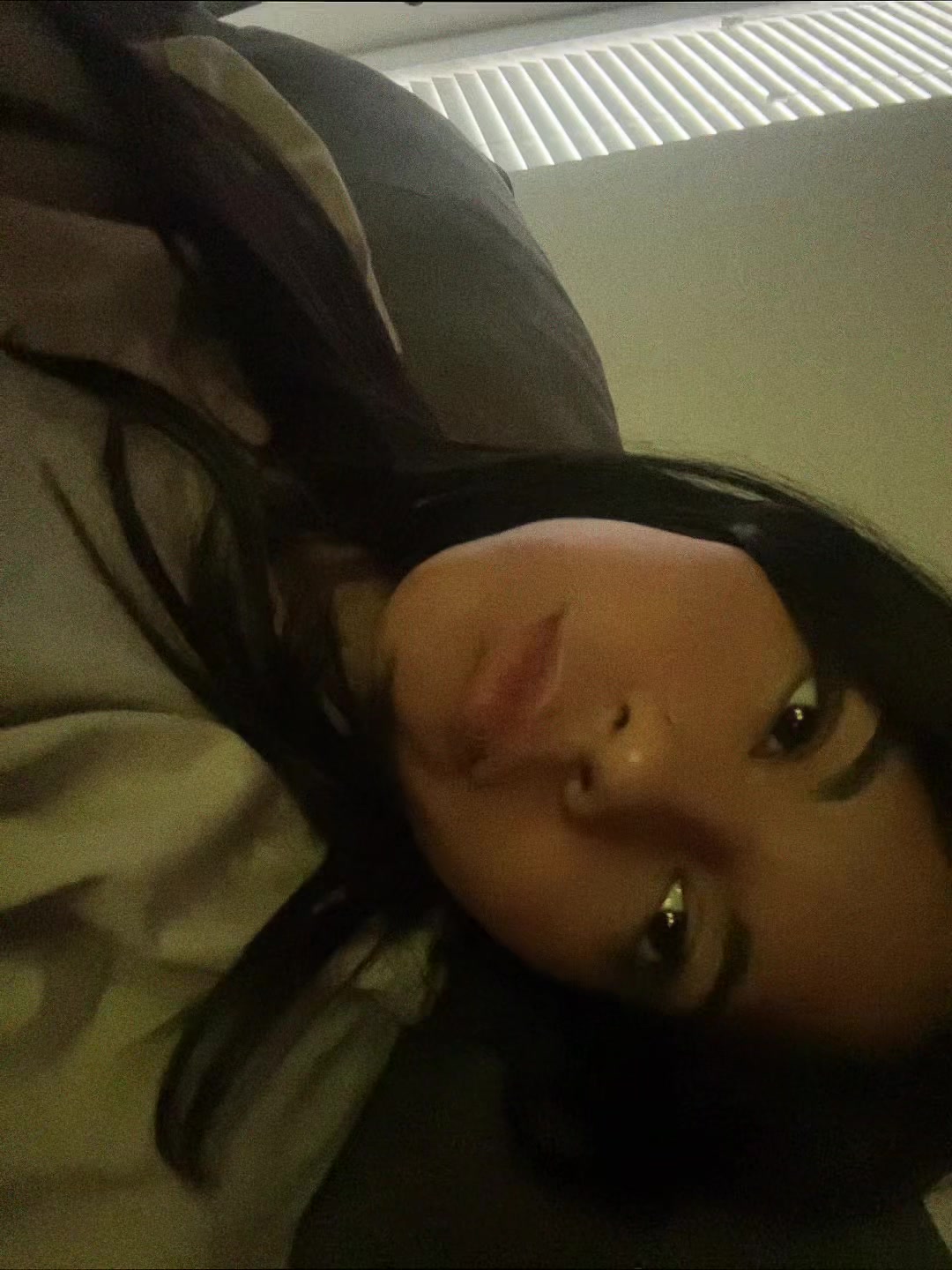 @𝕬𝖓𝖆