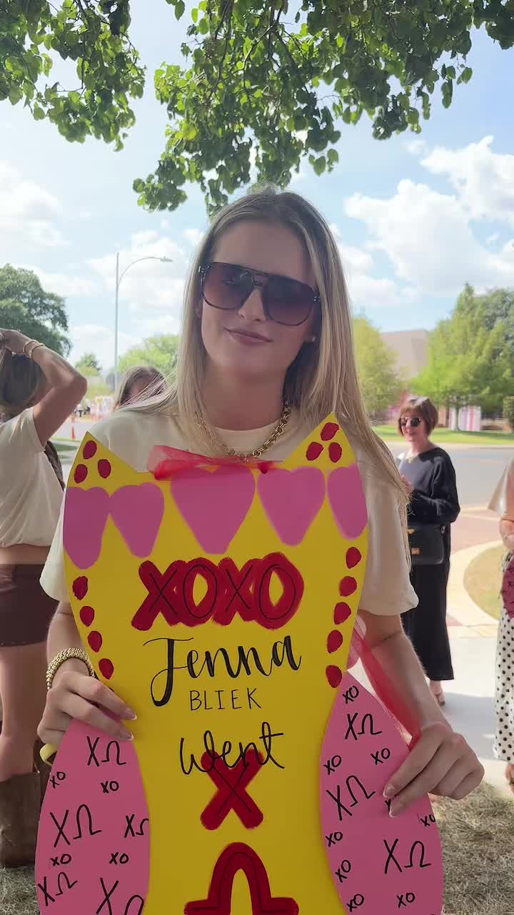 @lotsofleah