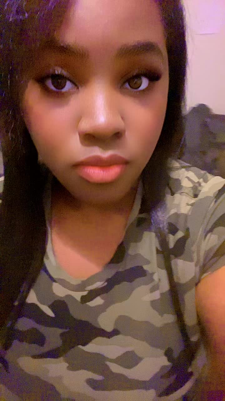 @Deeshort26