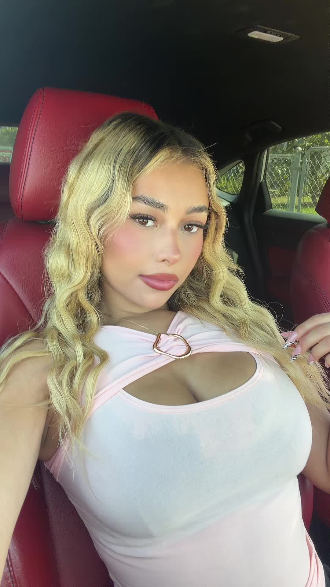 @iivymonique