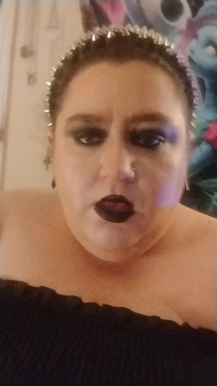 @DemonQueenReaper