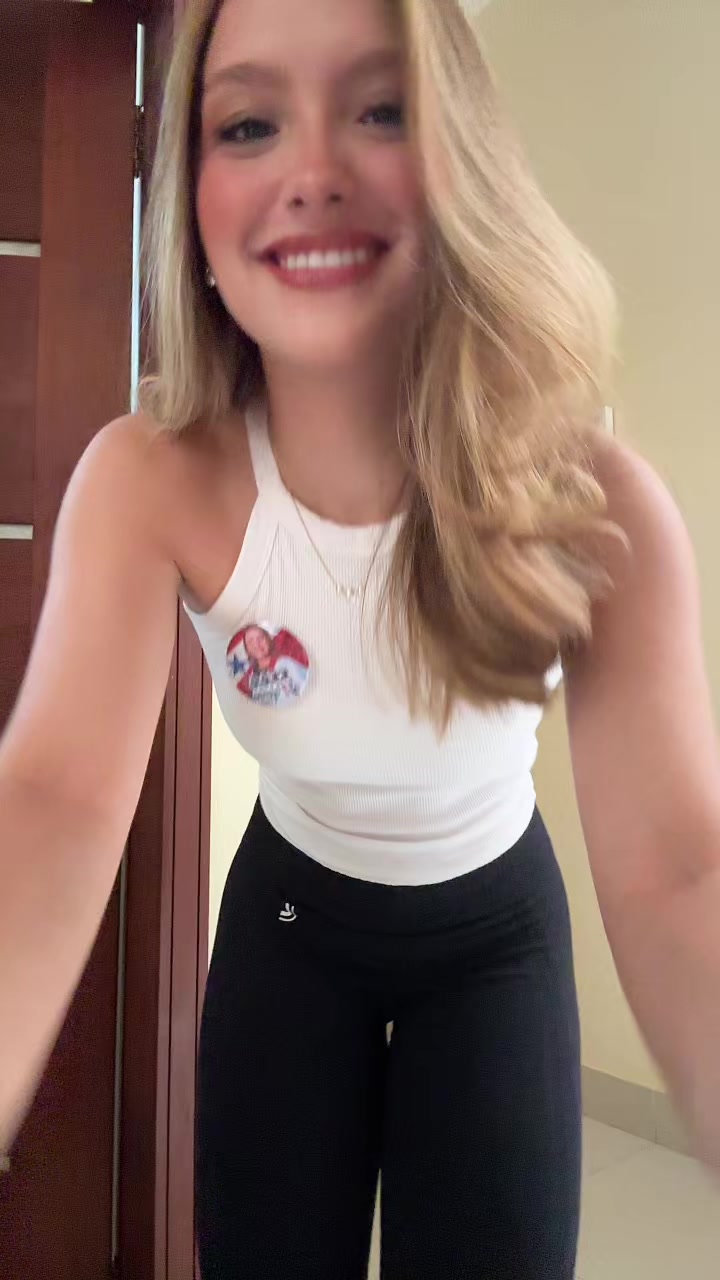 @Ju✨