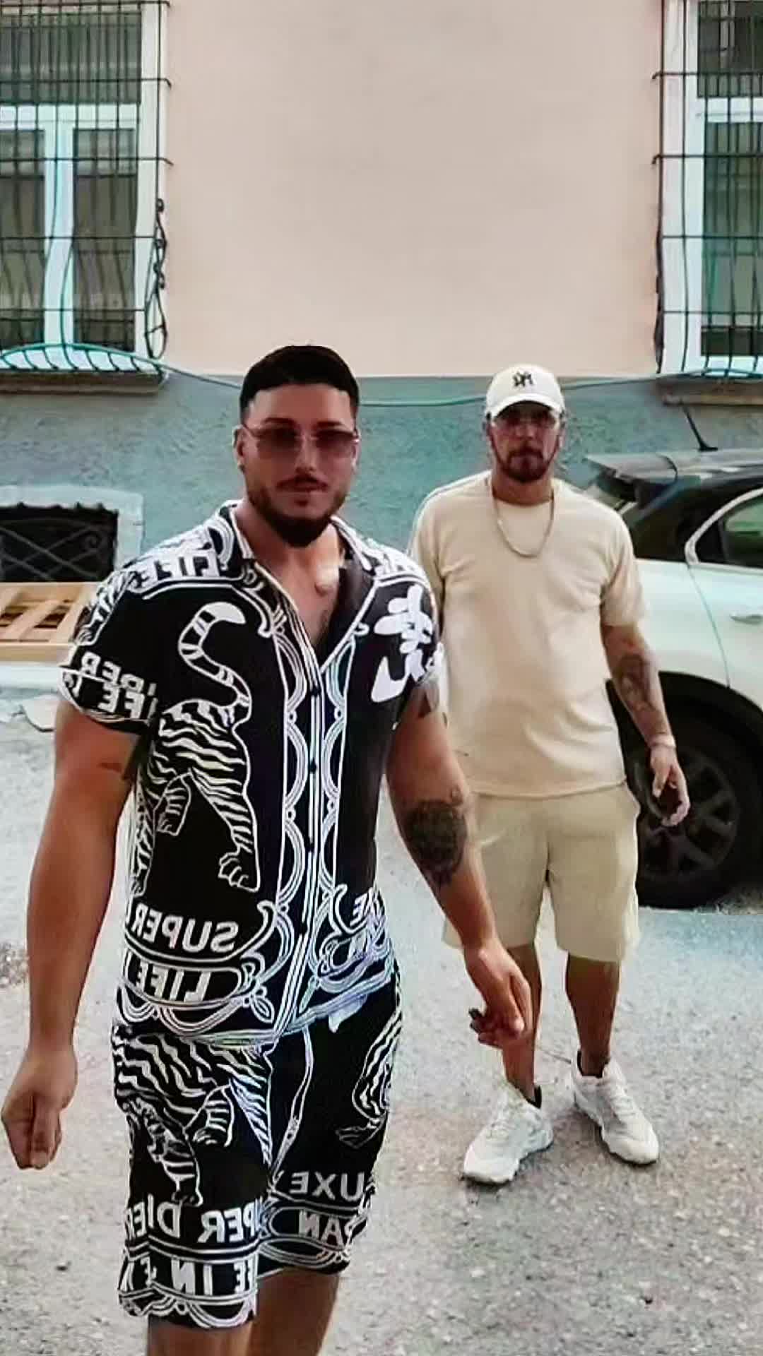 @Emanuele Avitabile