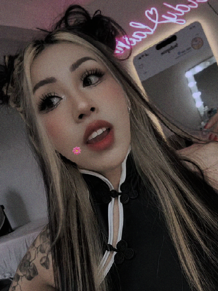 @Kary López🖤