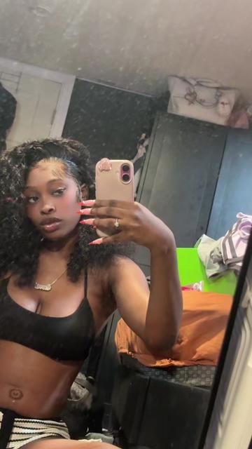 @KiyaaB_