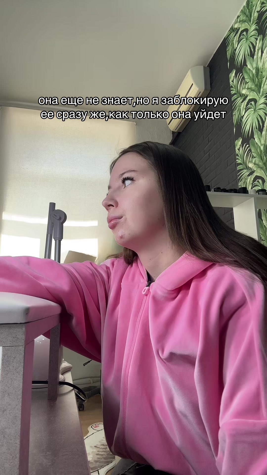 @...