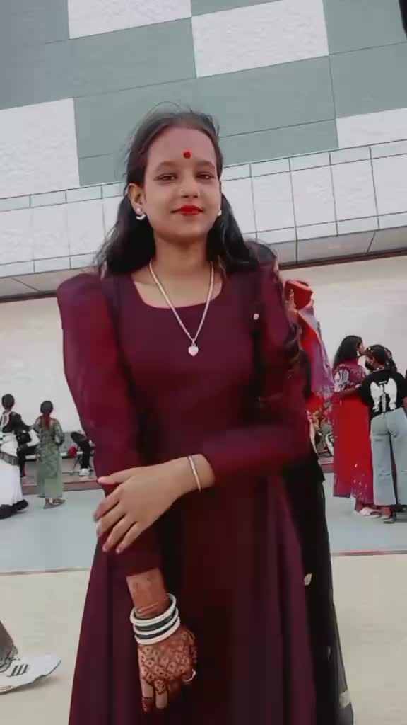 @Queen 👑 Aaradhana 💝