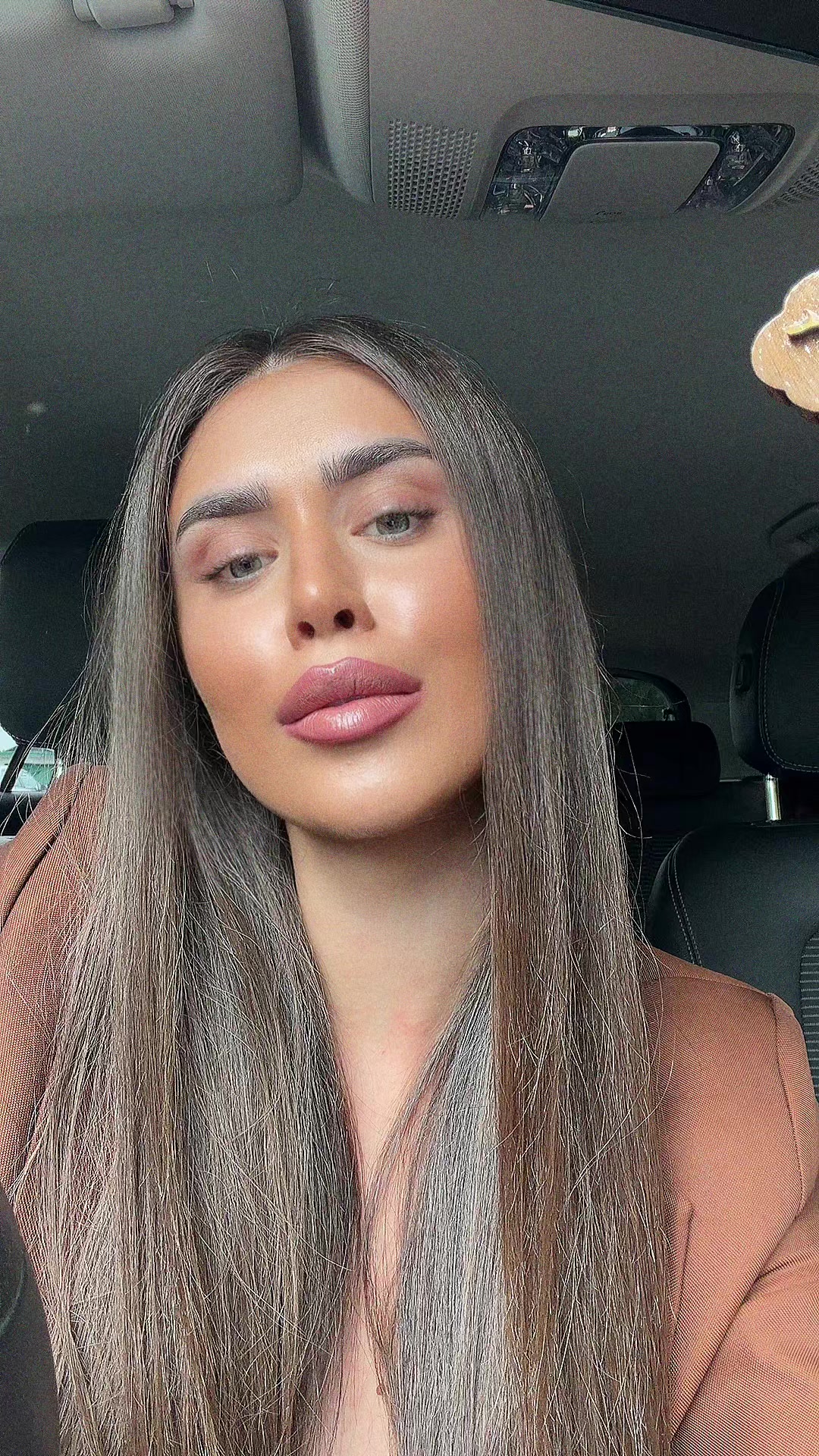 @Valerija