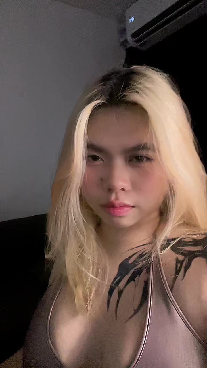 @gillaxx_